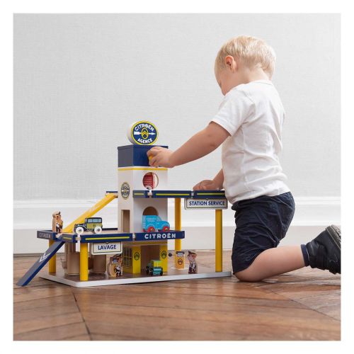 HOLZWERKSTATT CITROËN